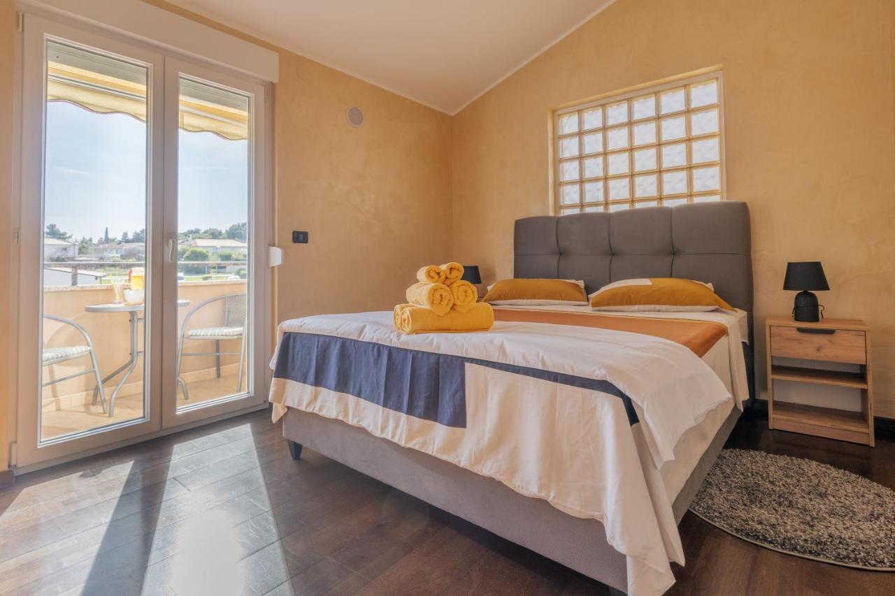 Apartmán Penthouse Gea Premantura Exteriér fotografie